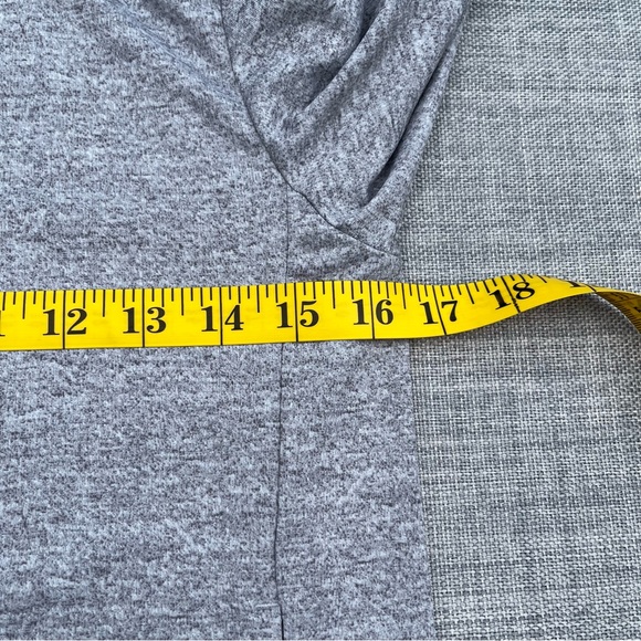 Uniqlo Youth Unisex Light Grey Full Zip Long Sleeve Hoodie Jacket Size 9-10Y - Picture 11 of 16